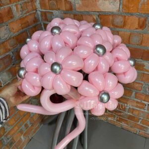 Цветы Ромашки из воздушных шаров Нежно-розовые