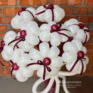 Цветы Ромашки из воздушных шаров с бантиками